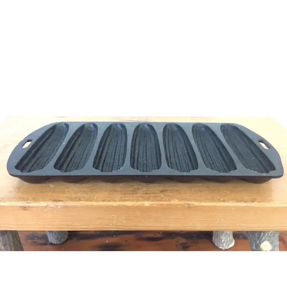 Vintage Lodge No 27C Cast Iron Cornbread Corn Stick Shaped Muffin Baking Pan
